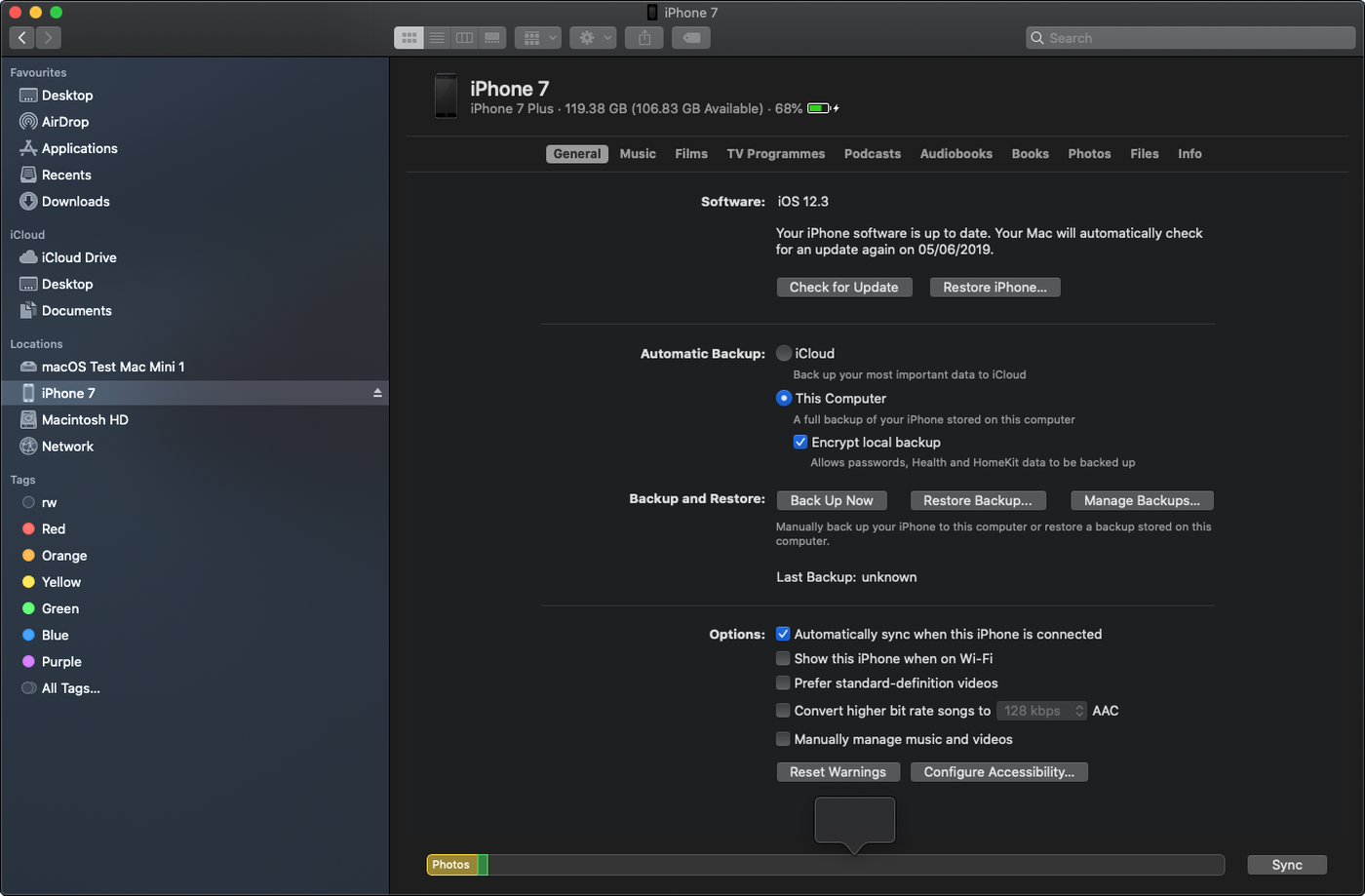 Capture d’écran d’un dossier de sauvegarde iOS dans Finder.